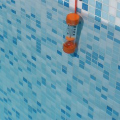 Tauchrohr-Schwimmbadthermometer: Orange, blau oder grün, je nach Lagerbestand